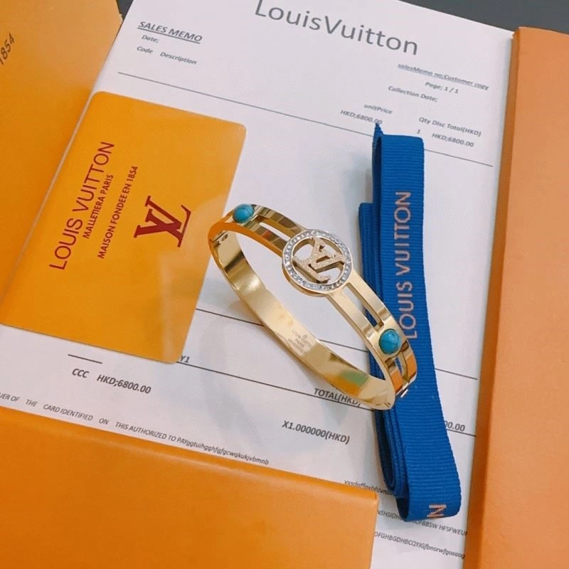 Supportive Louis Vuitton Bracelets 249918