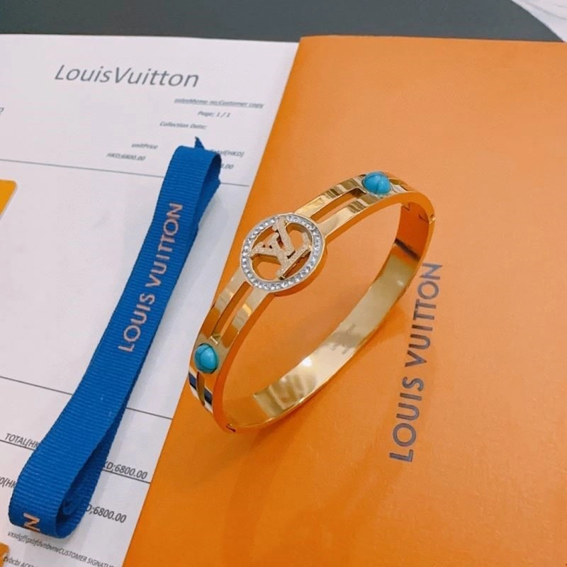 Supportive Louis Vuitton Bracelets 249918