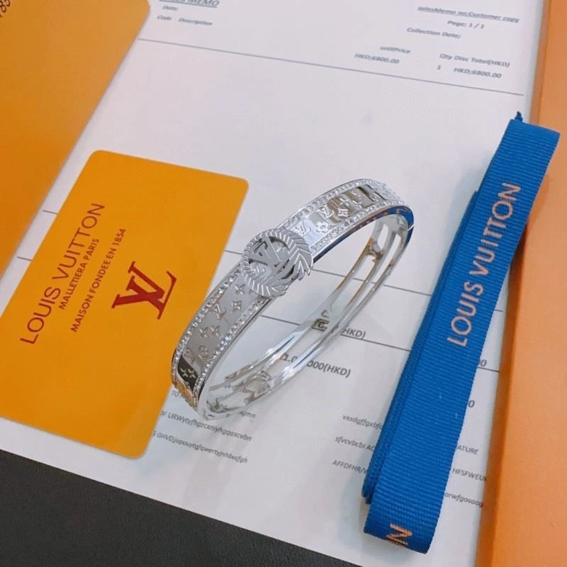 Timeless Louis Vuitton Bracelets 249921