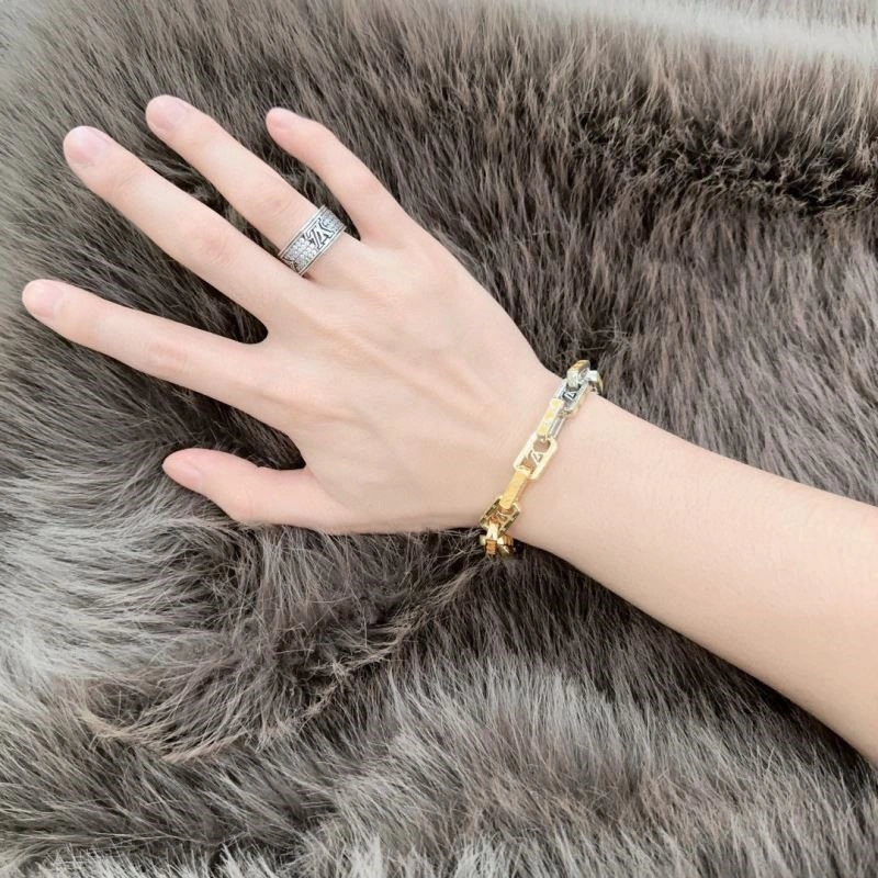 Original Louis Vuitton Bracelets 249939