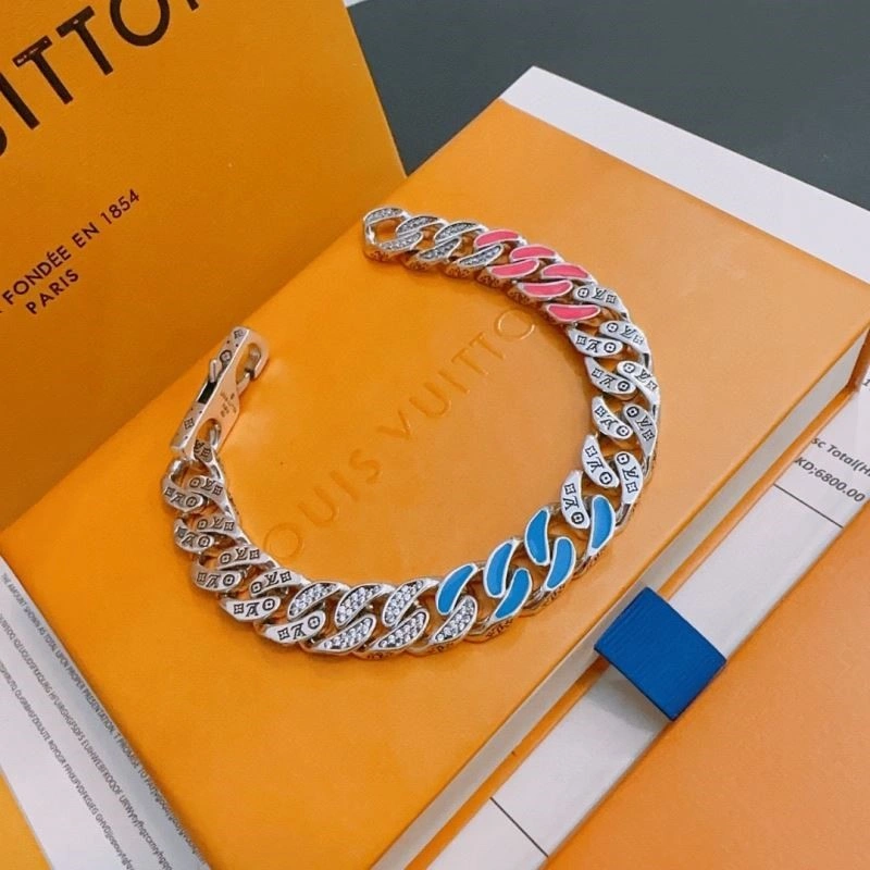 Louis Vuitton Bracelets Lightweight 249942