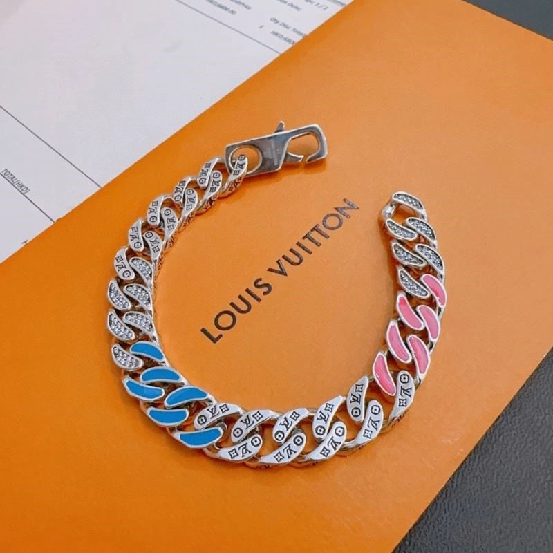 Louis Vuitton Bracelets Lightweight 249942