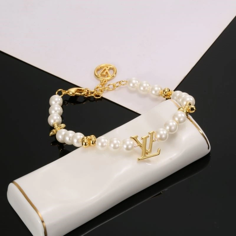 Stretchable Louis Vuitton Bracelets 249937