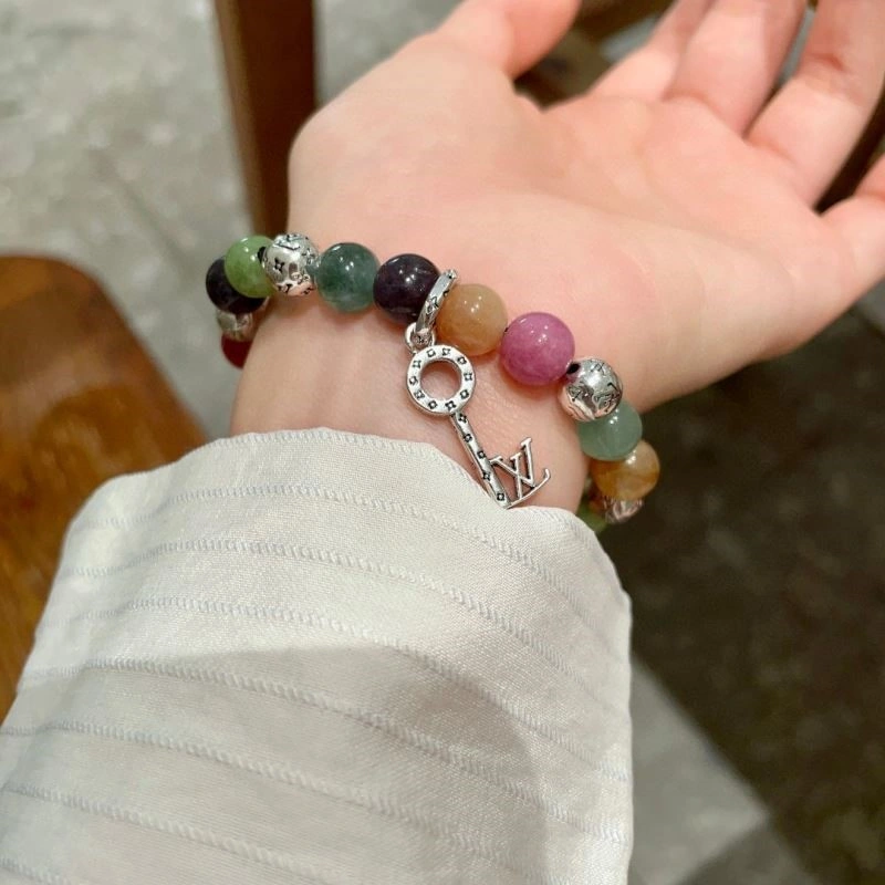 Premium Louis Vuitton Bracelets 249910