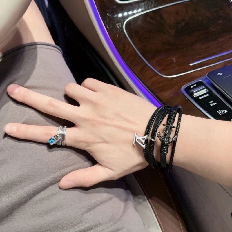Louis Vuitton Bracelets SunProtective 249884