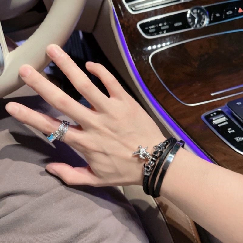 Premium Louis Vuitton Bracelets 249899