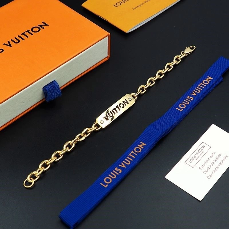Louis Vuitton Bracelets Neat 249878