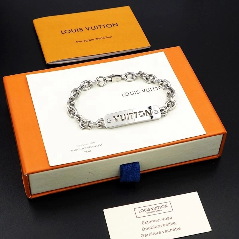 Fashionable Louis Vuitton Bracelets 249893
