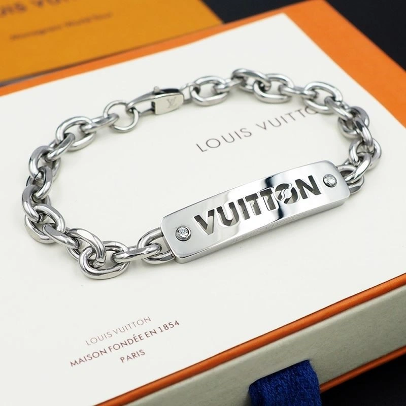 Fashionable Louis Vuitton Bracelets 249893