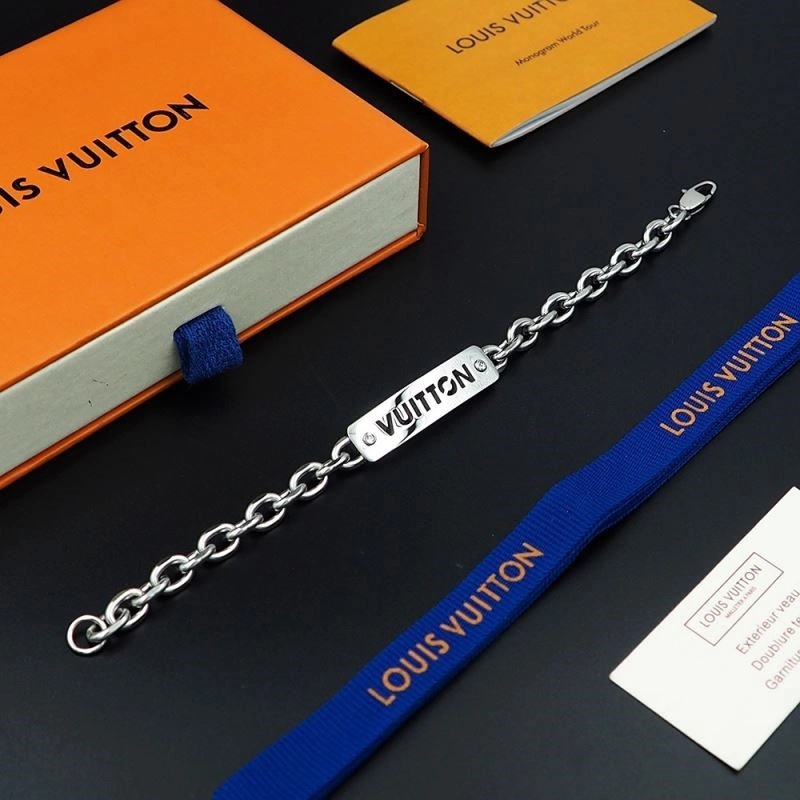 Fashionable Louis Vuitton Bracelets 249893