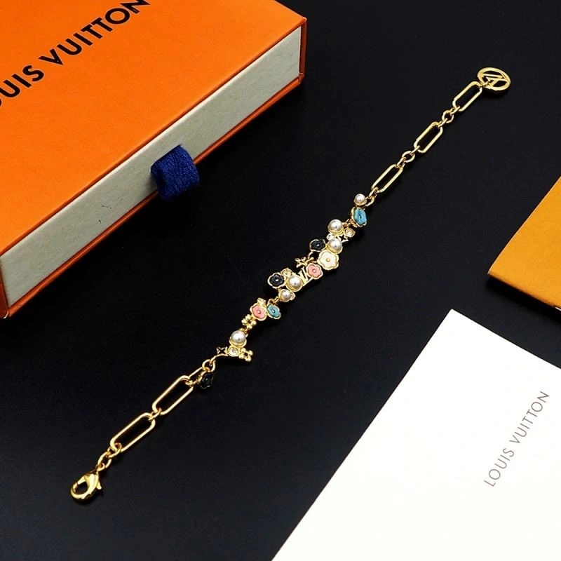 Louis Vuitton Bracelets EyeCatching 249904