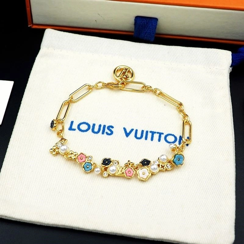 Louis Vuitton Bracelets EyeCatching 249904