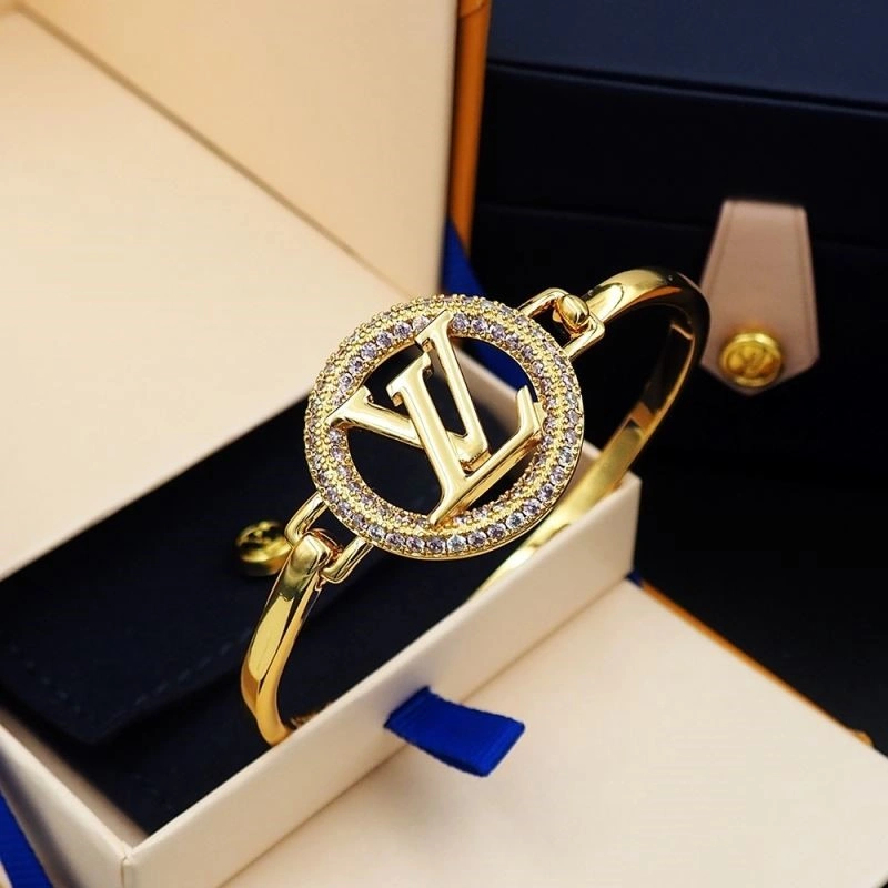 GoAnywhere Louis Vuitton Bracelets 249888