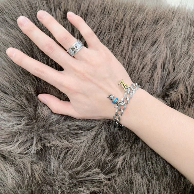 Louis Vuitton Bracelets WrinkleFree 249875