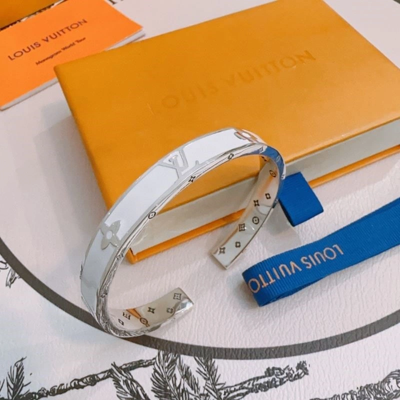 Louis Vuitton Bracelets Breathable 249883