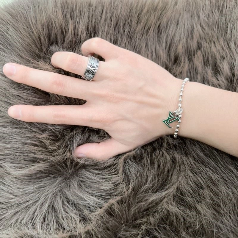 Louis Vuitton Bracelets Versatile 249897