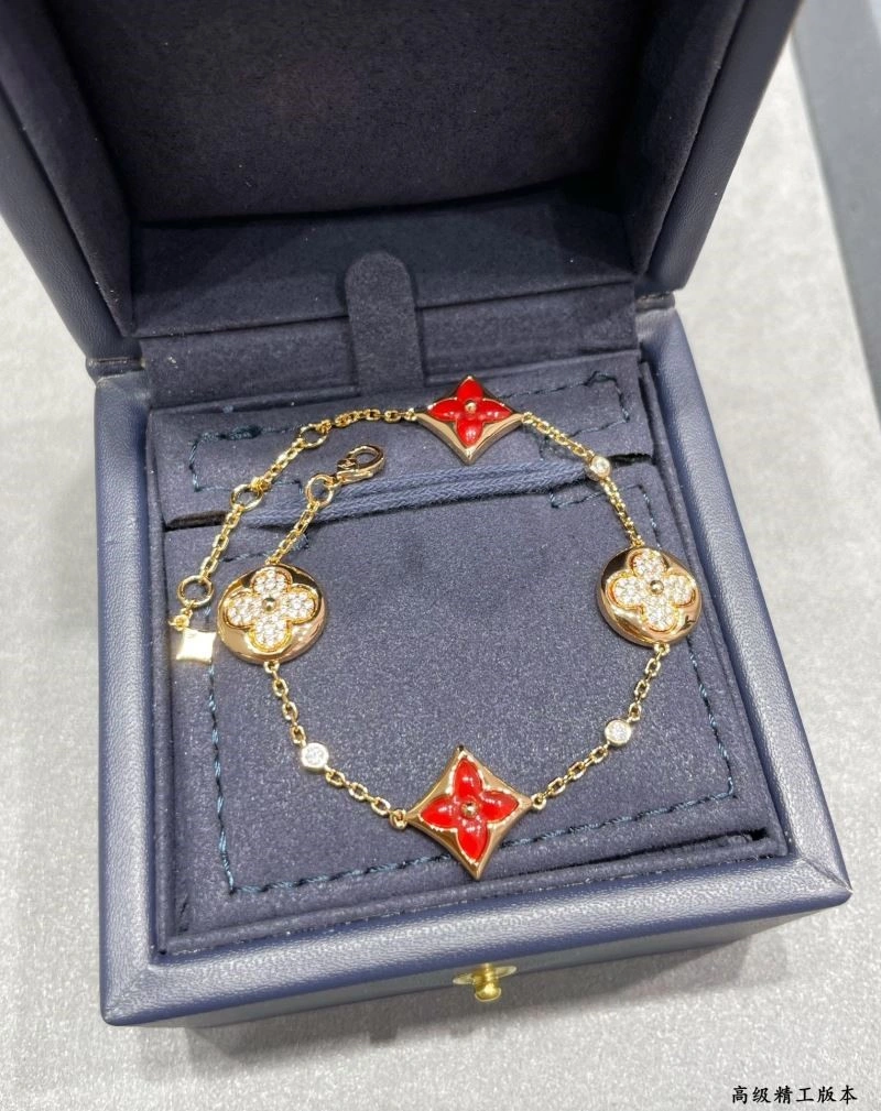 Louis Vuitton Bracelets Unique 249870