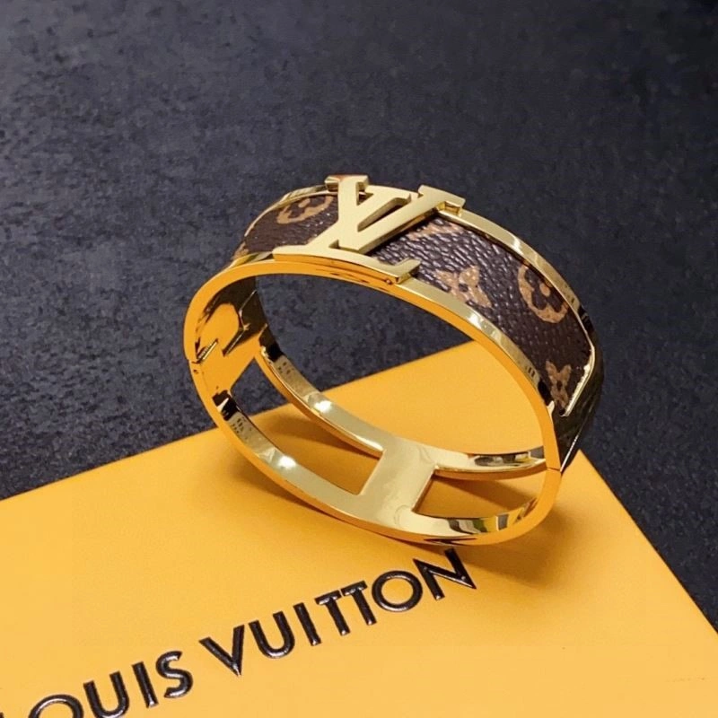 OdorResistant Louis Vuitton Bracelets 249861