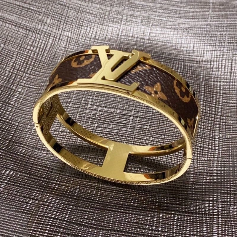 OdorResistant Louis Vuitton Bracelets 249861