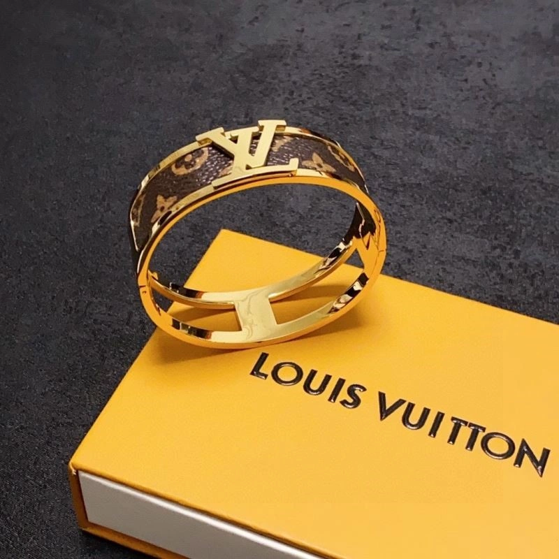 OdorResistant Louis Vuitton Bracelets 249861