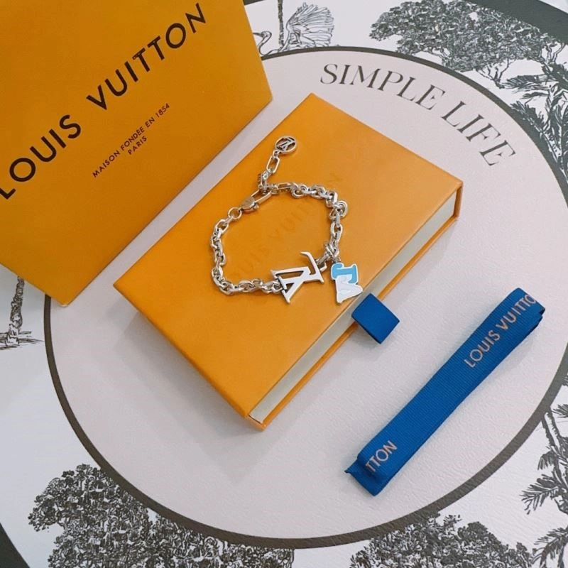 Functional Louis Vuitton Bracelets 249858