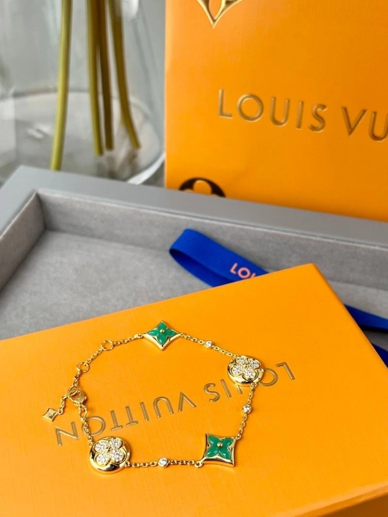 Unisex Louis Vuitton Bracelets 249845