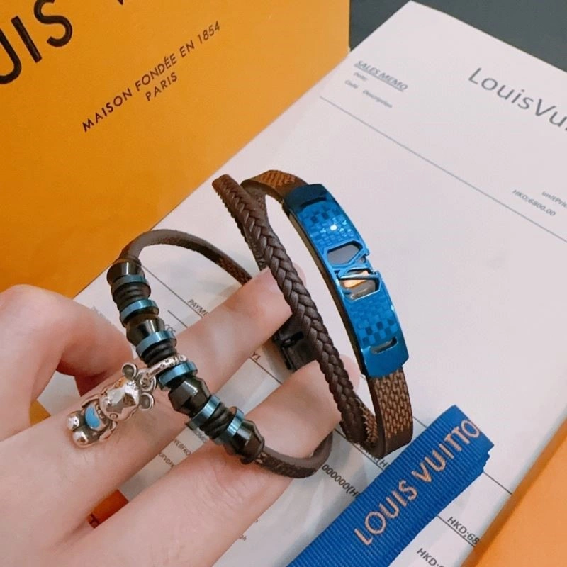Louis Vuitton Bracelets SmoothTexture 249632