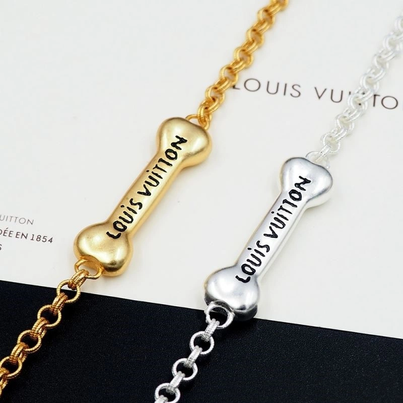 Stylish Louis Vuitton Bracelets 249599