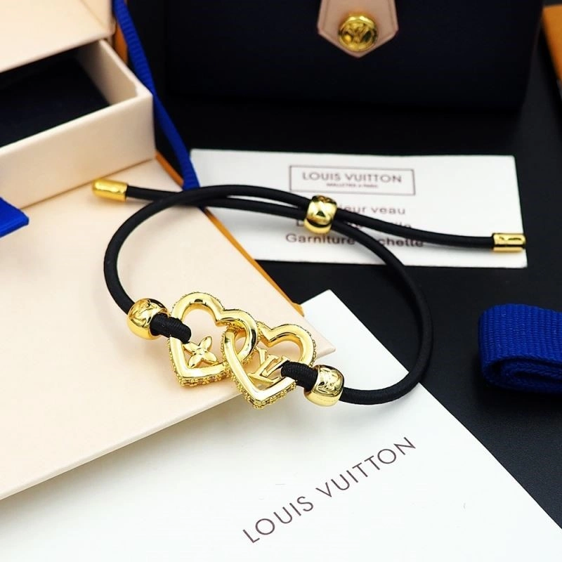 Elegant Louis Vuitton Bracelets 249597