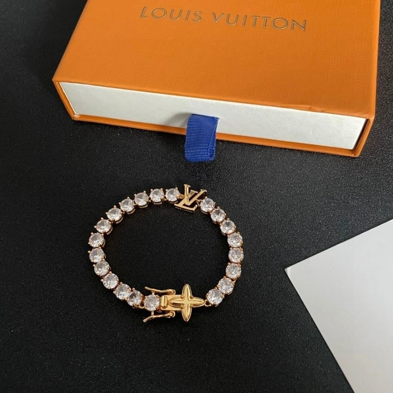 Louis Vuitton Bracelets Neat 249616