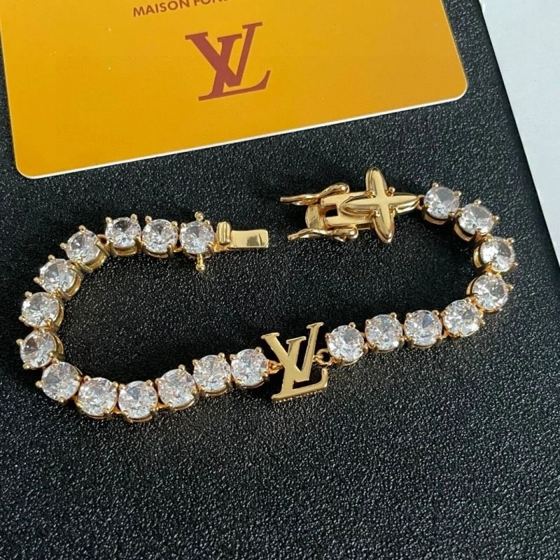 Louis Vuitton Bracelets Neat 249616