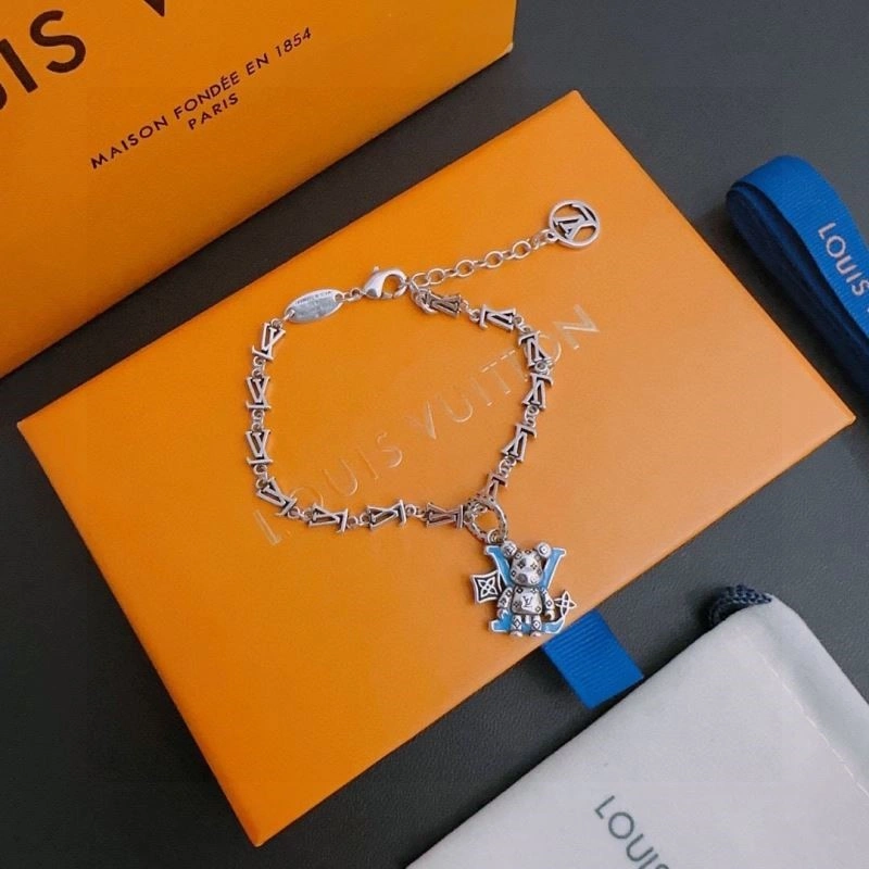 GoAnywhere Louis Vuitton Bracelets 249625