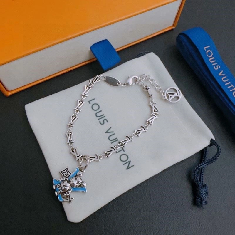 GoAnywhere Louis Vuitton Bracelets 249625