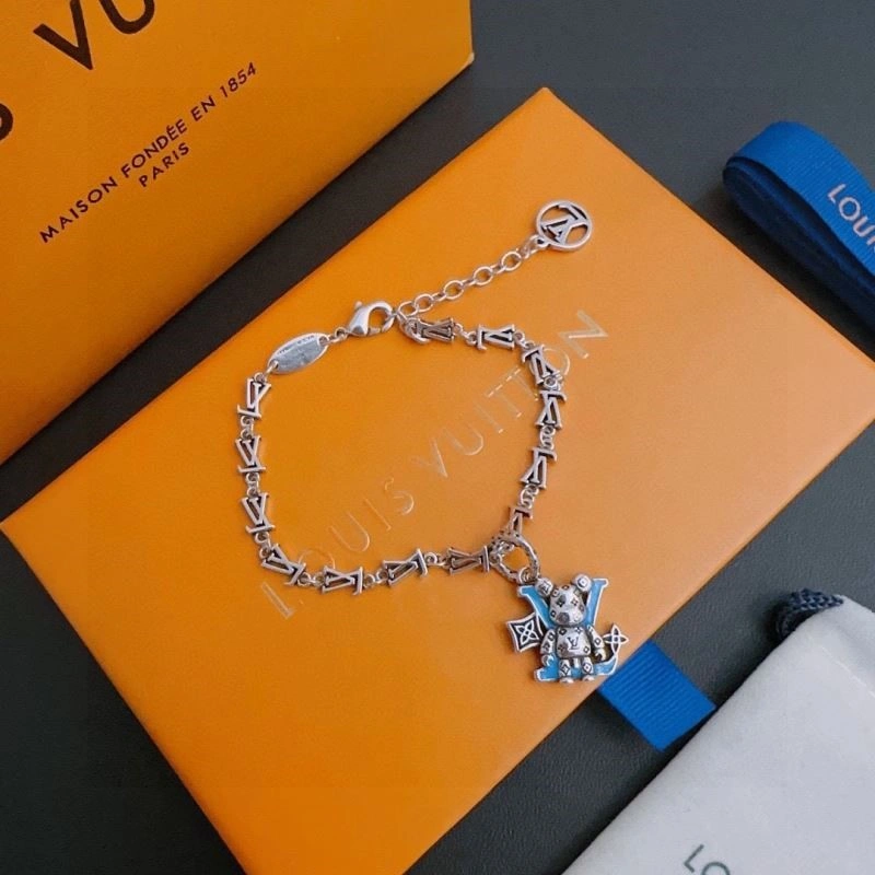 GoAnywhere Louis Vuitton Bracelets 249625
