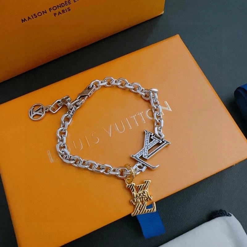 Louis Vuitton Bracelets Breathable 249627