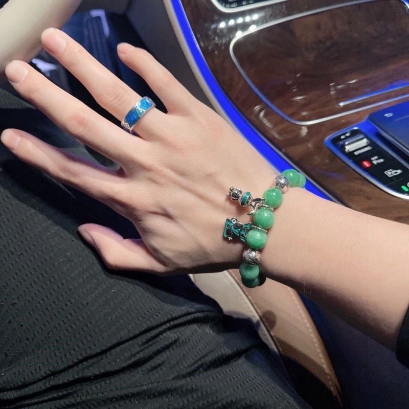 Casual Louis Vuitton Bracelets 249629