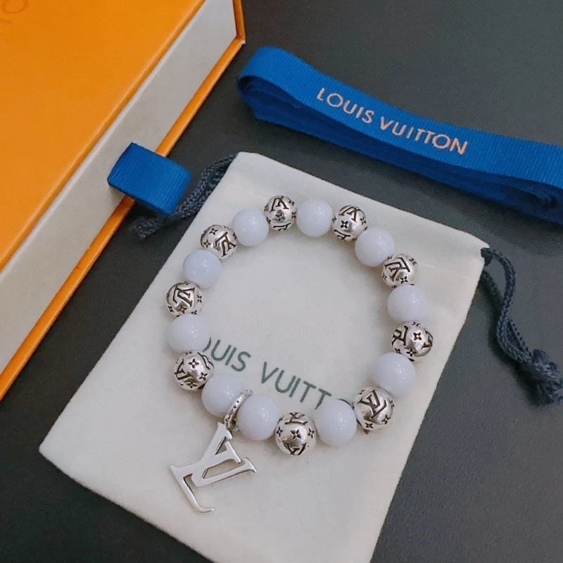 Breathable Louis Vuitton Bracelets 249618