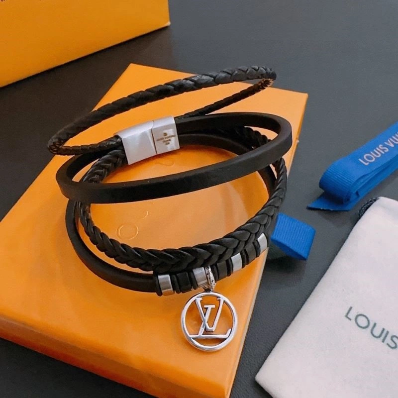 Neat Louis Vuitton Bracelets 249617