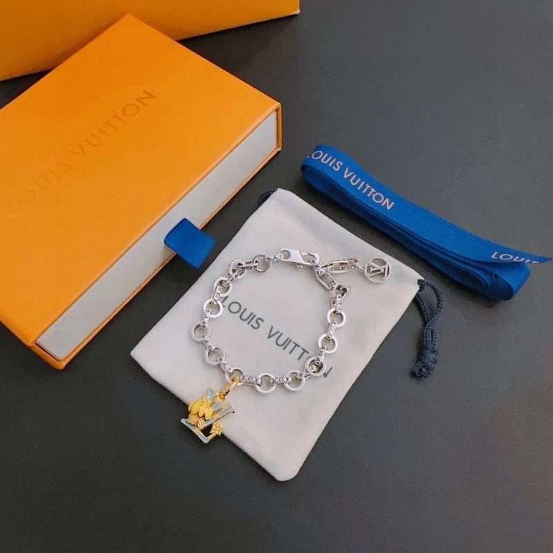 Louis Vuitton Bracelets Trendy 249621