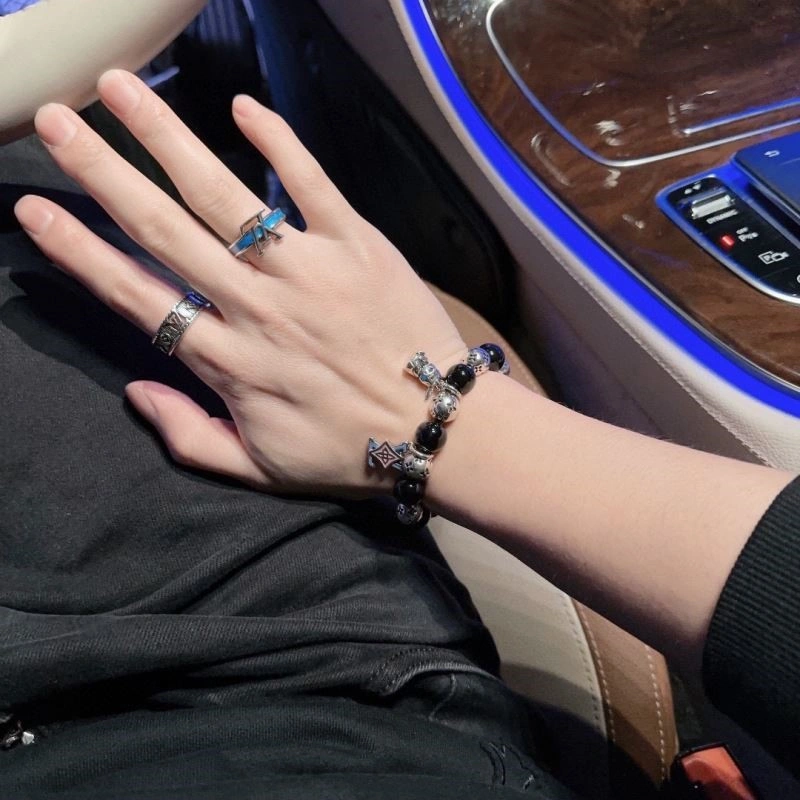 Louis Vuitton Bracelets Comfortable 249607