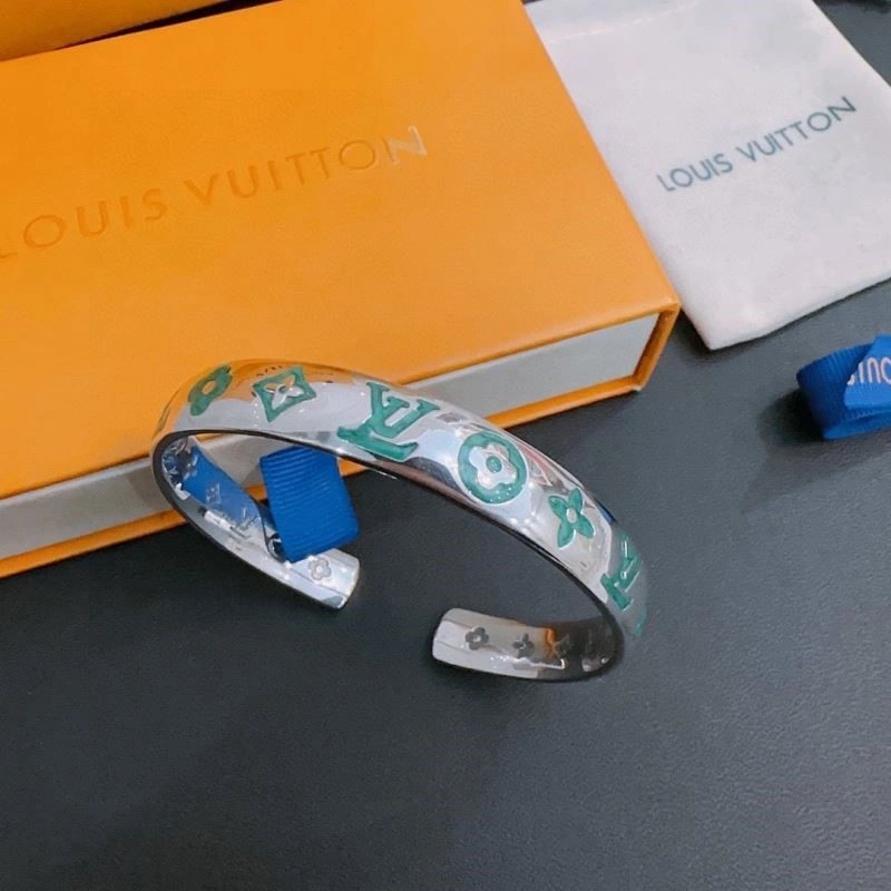Louis Vuitton Bracelets TopPick 249605