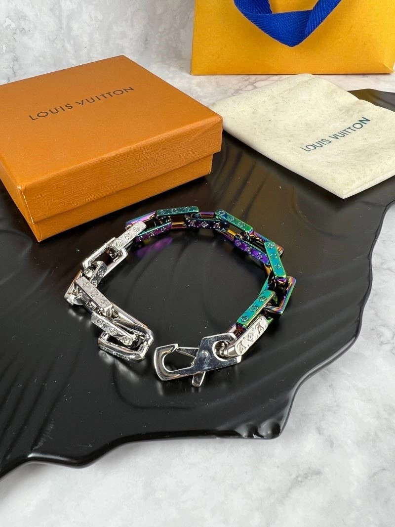 Louis Vuitton Bracelets Fashionable 249594