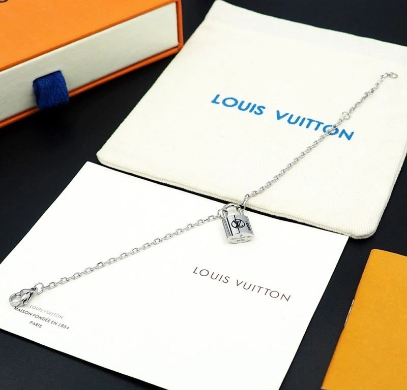 Louis Vuitton Bracelets MoistureWicking 249590