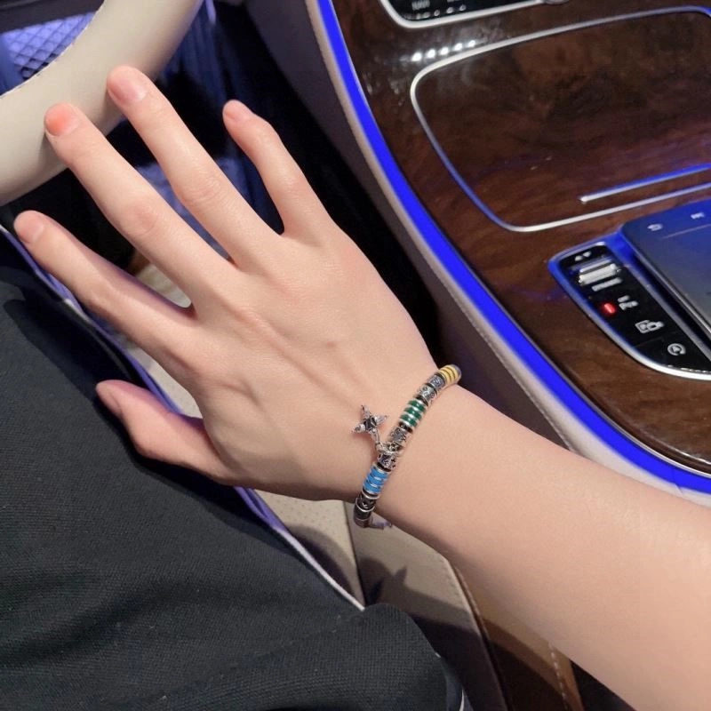 Casual Louis Vuitton Bracelets 249572