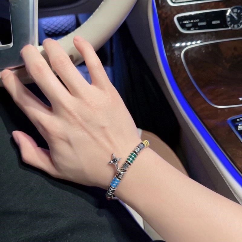 Casual Louis Vuitton Bracelets 249572