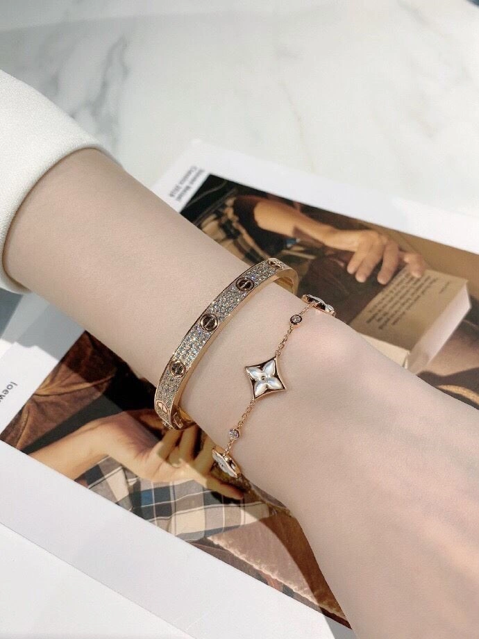 Louis Vuitton Bracelets Premium 249576