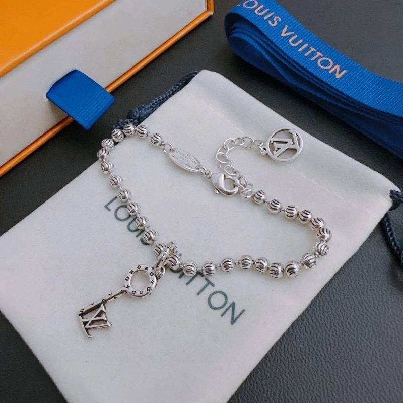 Louis Vuitton Bracelets Trendy 249569