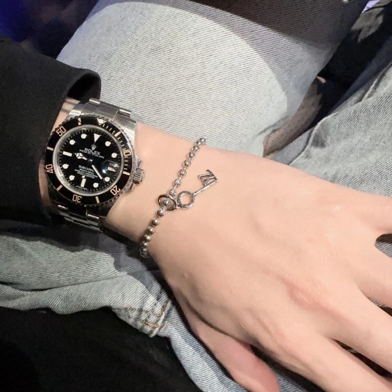 Louis Vuitton Bracelets Trendy 249569