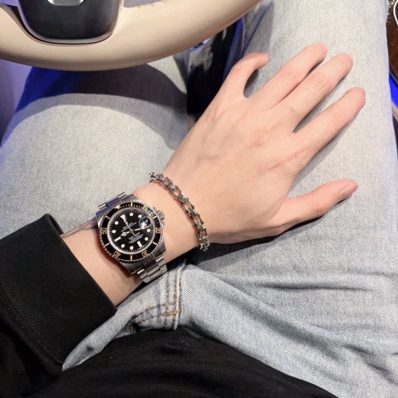 SmoothTexture Louis Vuitton Bracelets 249588