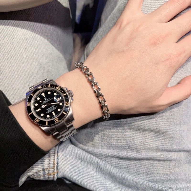 SmoothTexture Louis Vuitton Bracelets 249588